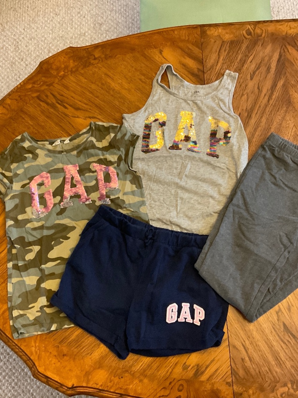 🌈 GAP Girls lot size XXL